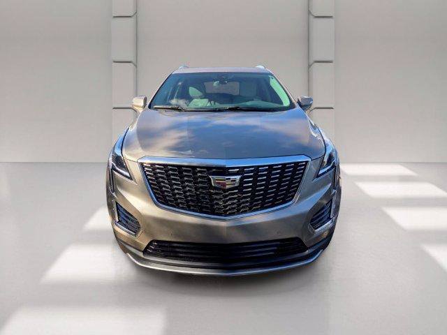 Used 2022 Cadillac XT5 Premium Luxury FWD image 2