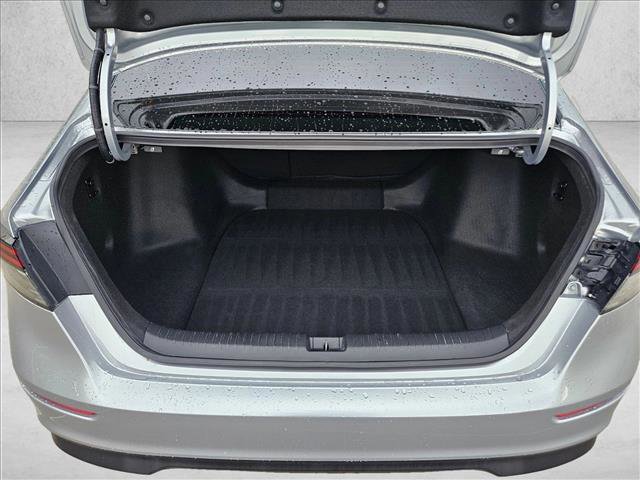 Used 2025 Honda Accord SE image 7