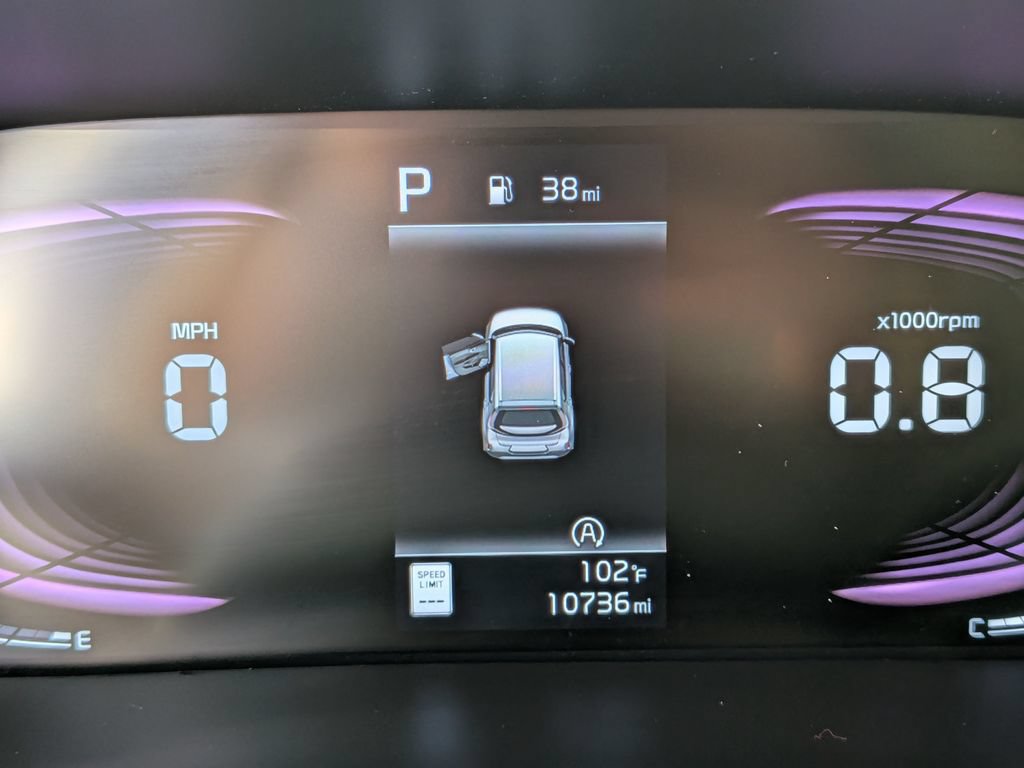 Certified 2025 Kia Soul LX w/ LX Technology Package FWD image 34