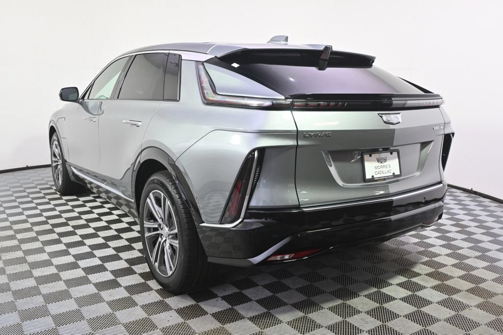 New 2026 Cadillac Lyriq Luxury w/ LPO, Floor Liner Package AWD/4WD image 4