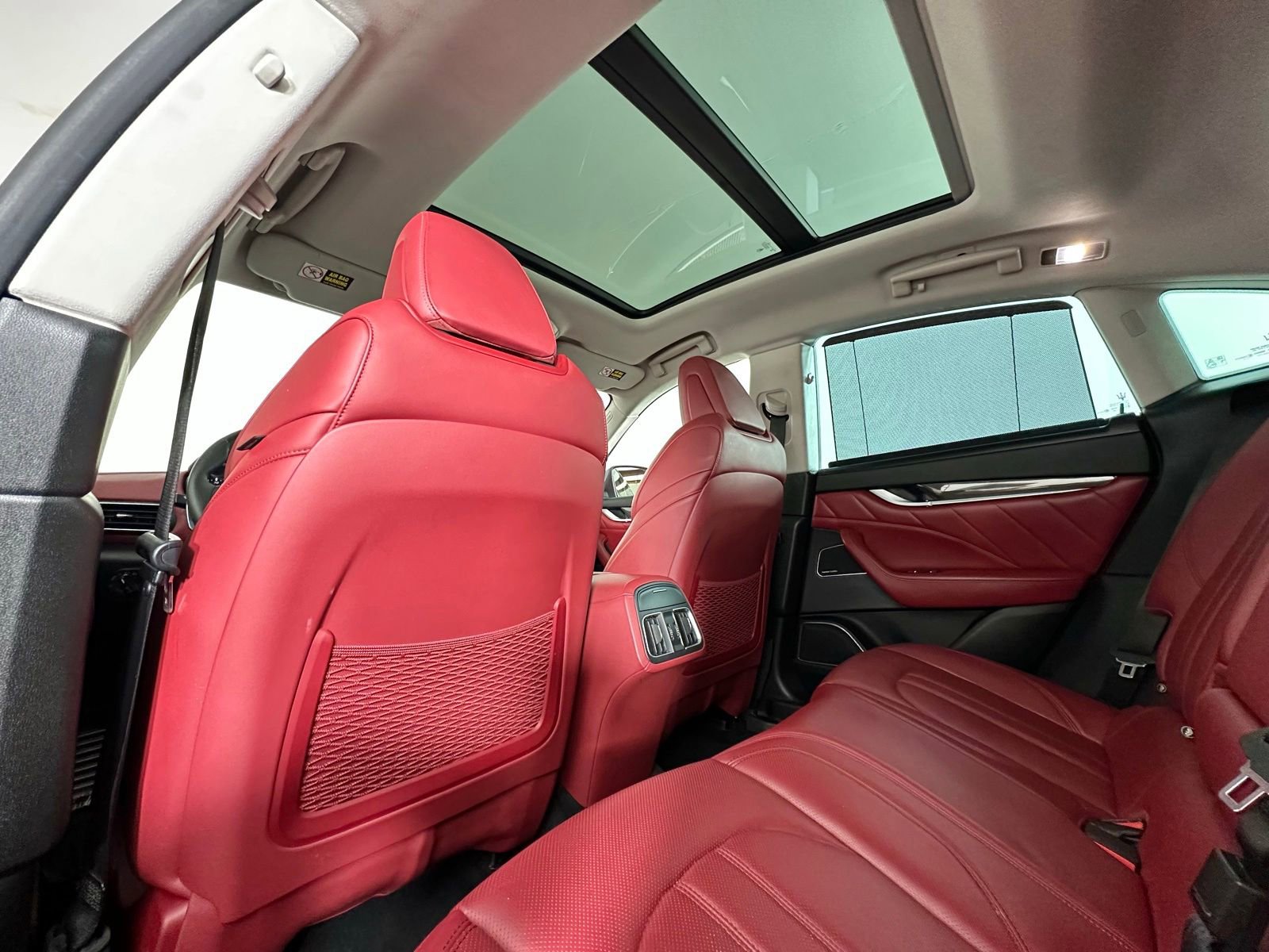 Used 2020 Maserati Levante S GranSport AWD/4WD image 18