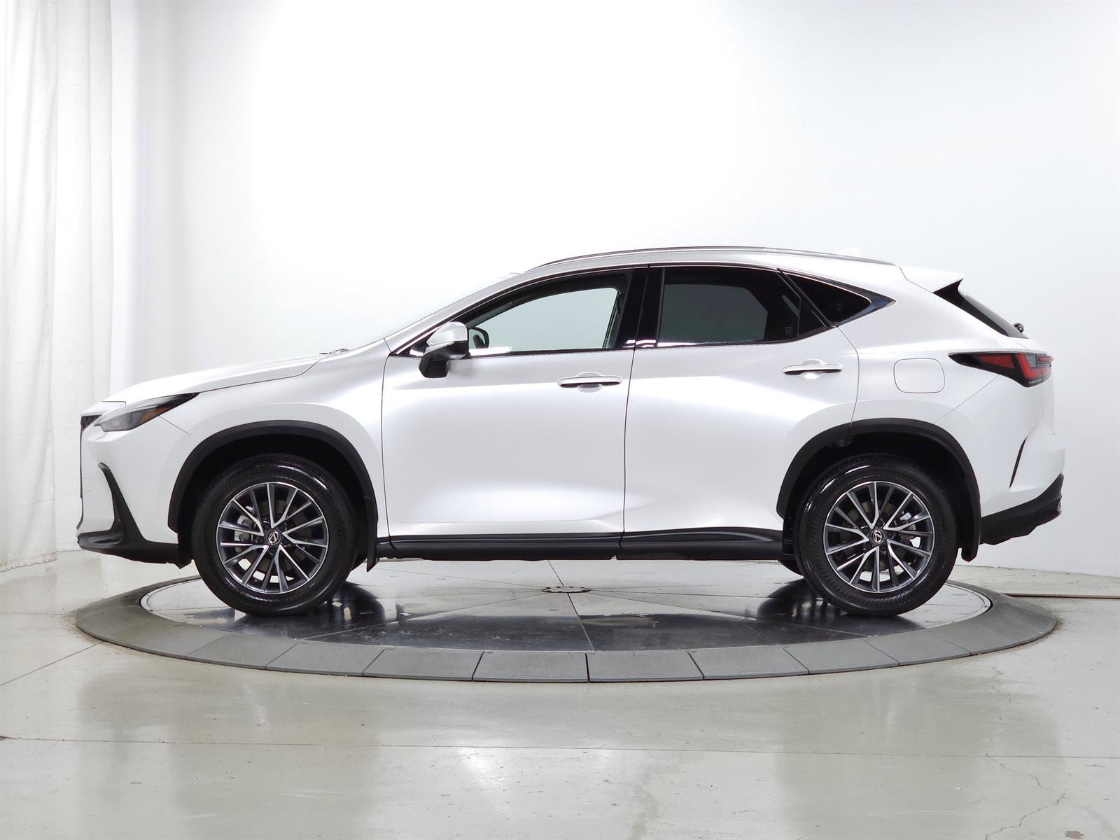 Certified 2024 Lexus NX 350 AWD w/ Cold Area Package image 5