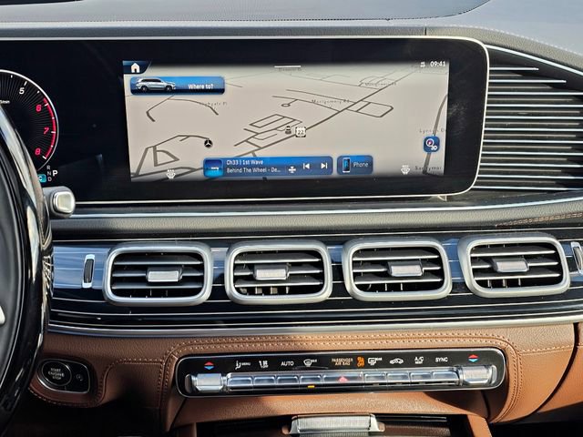 Certified 2025 Mercedes-Benz GLS 450 4MATIC image 38