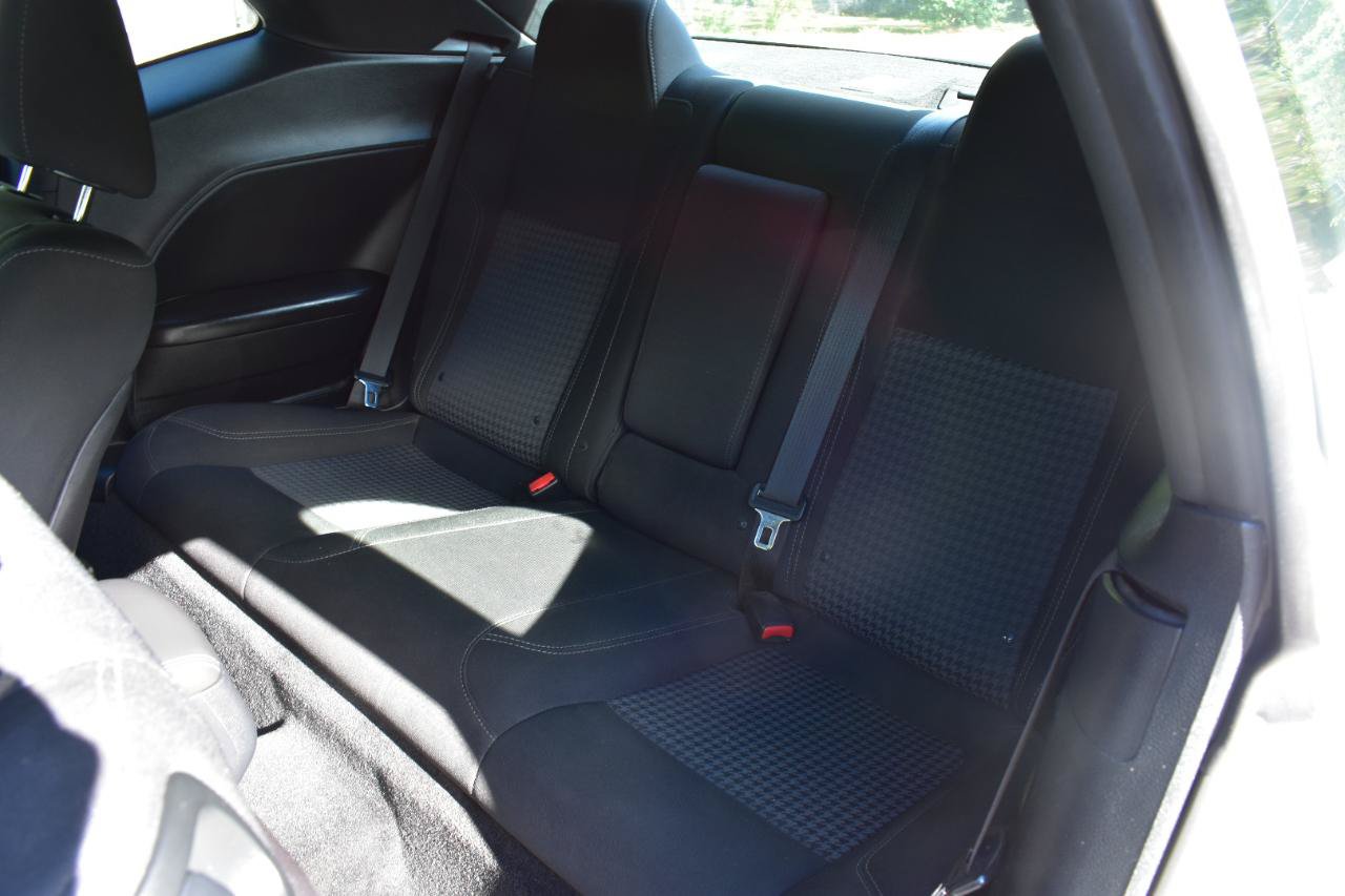 Used 2015 Dodge Challenger R/T w/ Quick Order Package 28B R/T RWD image 17
