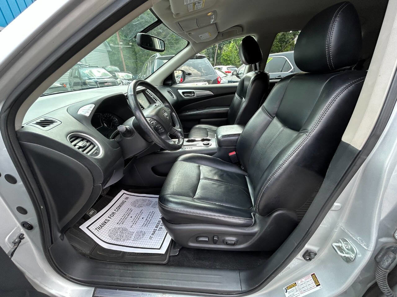 Used 2019 Nissan Pathfinder SL image 6