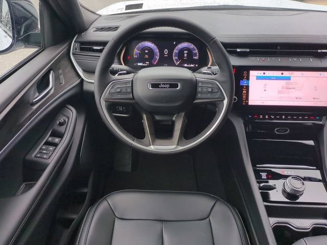 New 2026 Jeep Grand Cherokee L Limited AWD/4WD image 16