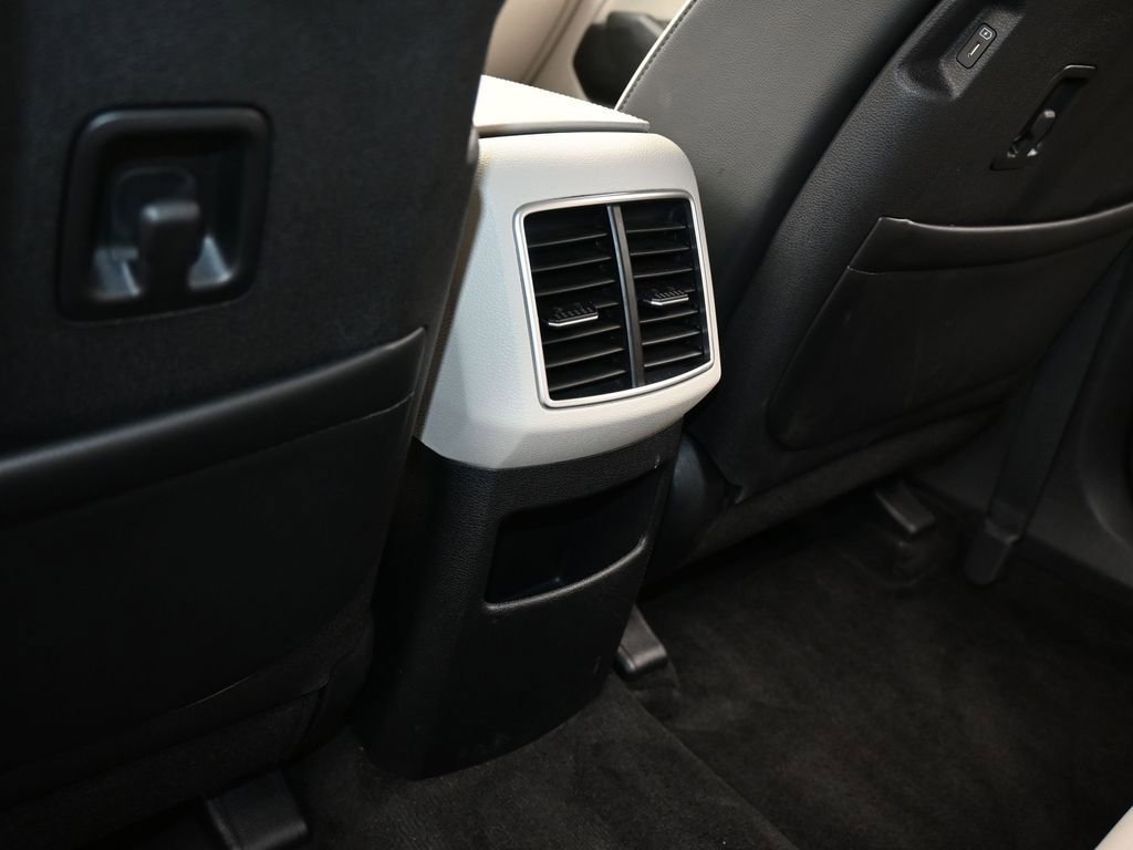 Used 2023 Kia Sportage EX image 35