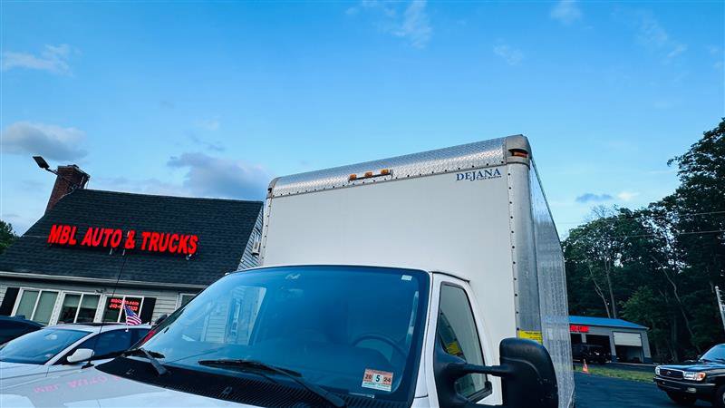 Used 2018 Ford E-350 and Econoline 350 Super Duty w/ Power Windows & Locks Group image 20