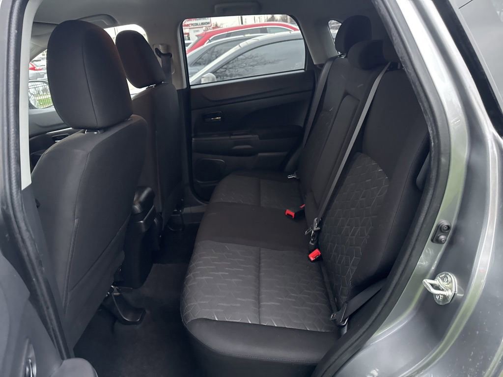 Used 2021 Mitsubishi Outlander Sport LE image 10