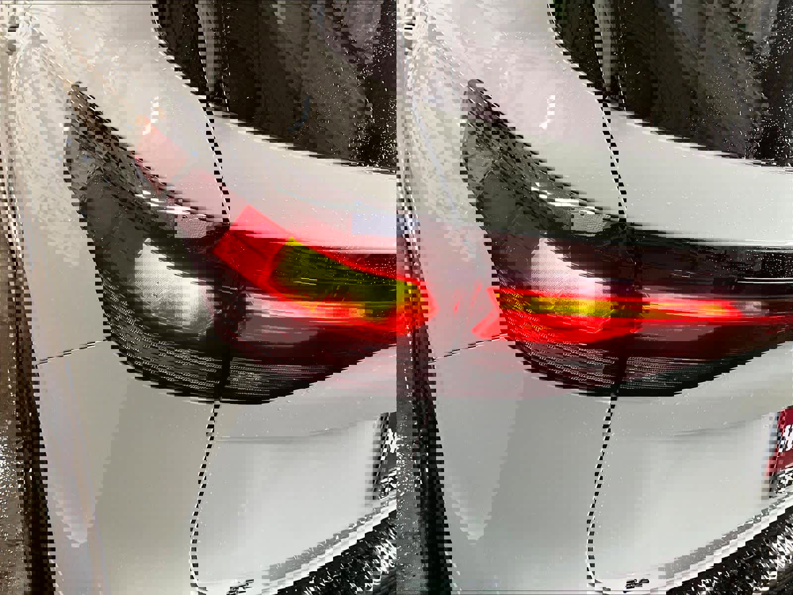 New 2026 Volkswagen Tiguan SE R-Line image 24