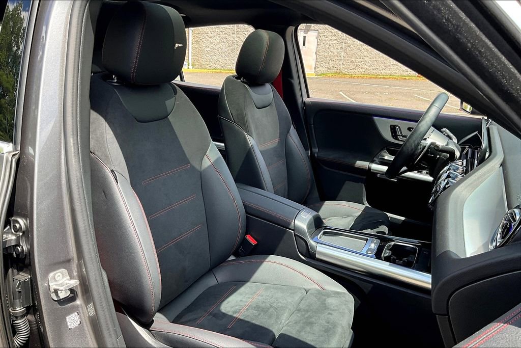 Certified 2025 Mercedes-Benz GLA 35 AMG 4MATIC image 7