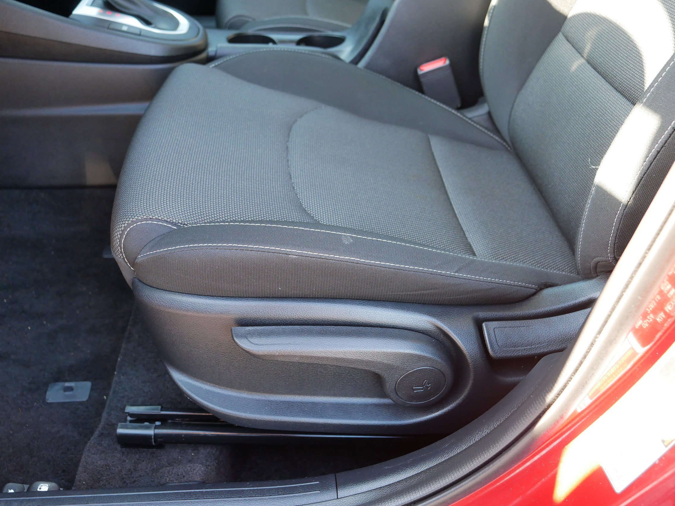 Certified 2024 Kia Forte LXS w/ LXS Technology Package image 20