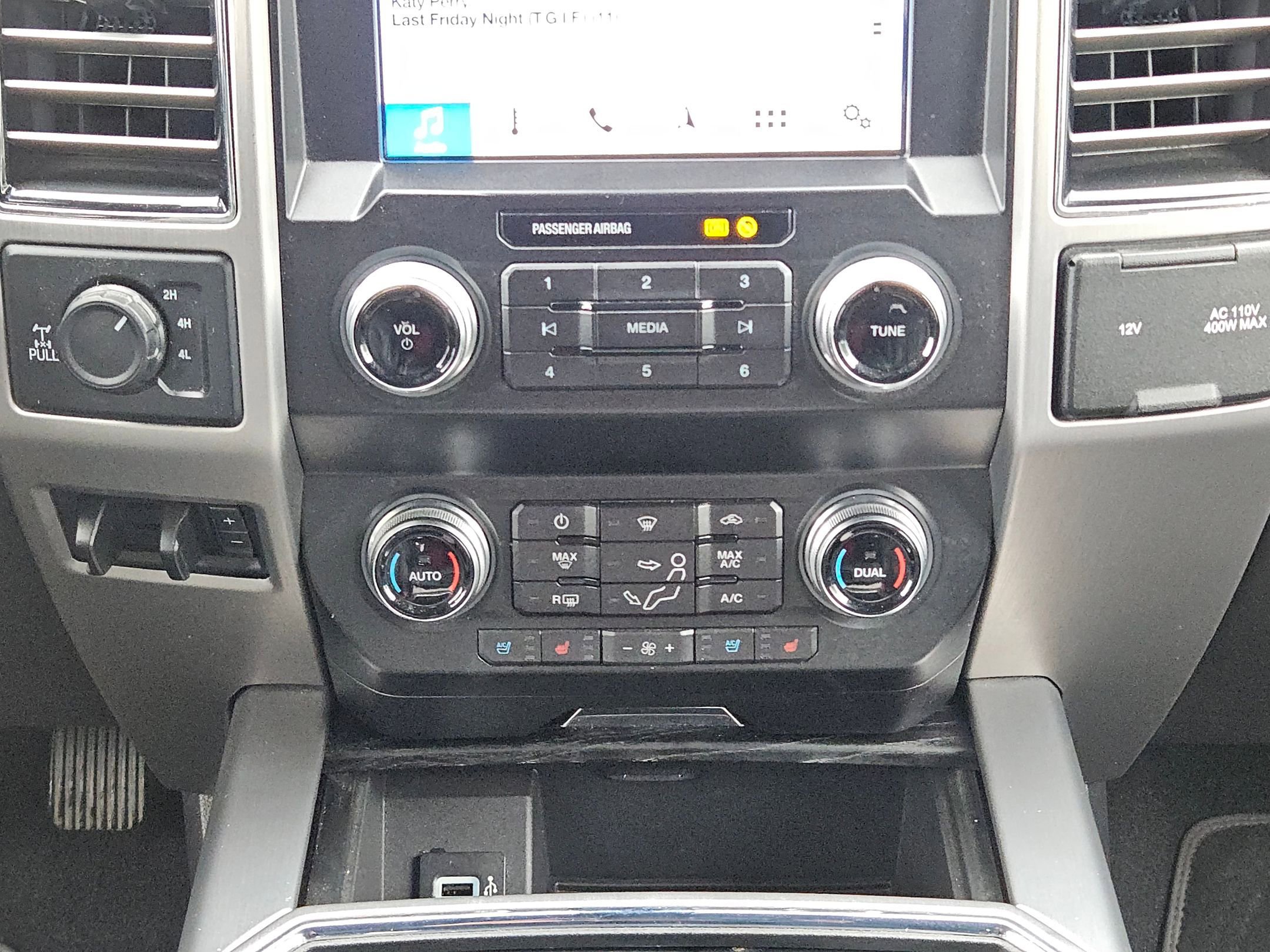 Used 2019 Ford F250 Platinum w/ FX4 Off-Road Package AWD/4WD image 19