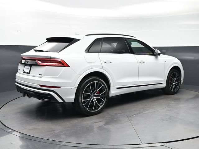 Used 2023 Audi Q8 Prestige AWD/4WD image 5