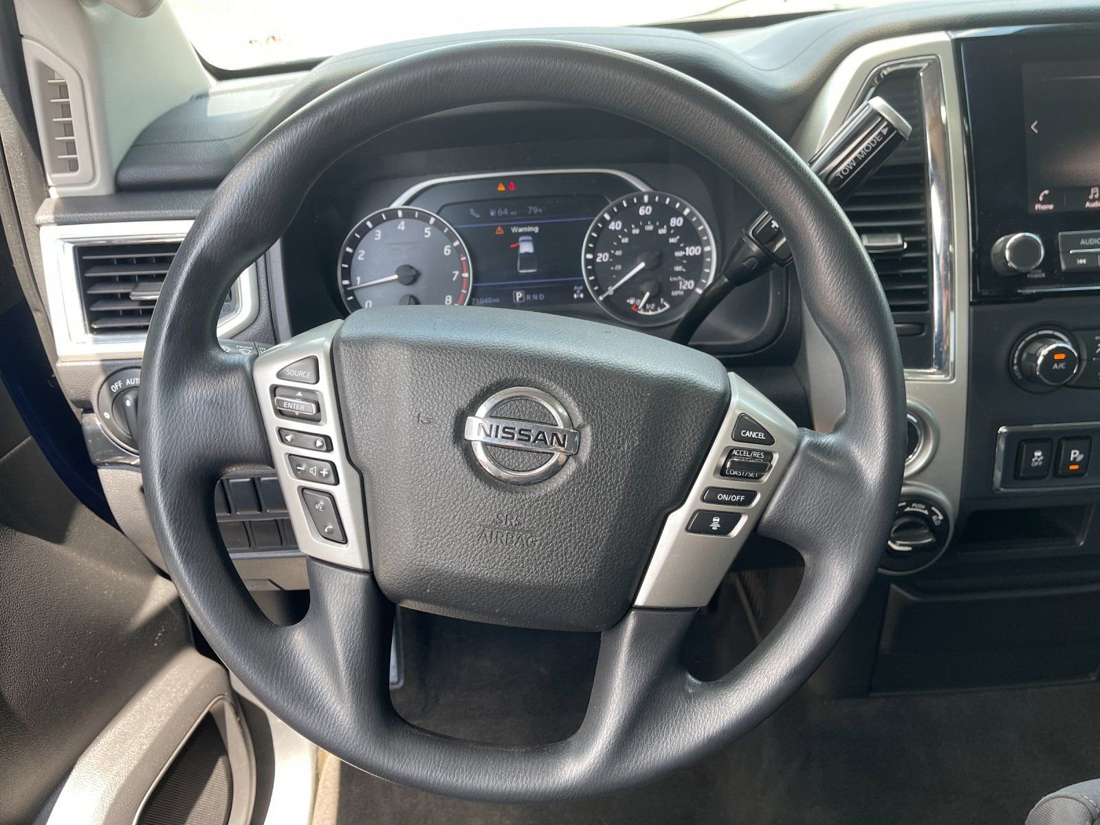 Used 2021 Nissan Titan SV AWD/4WD image 24