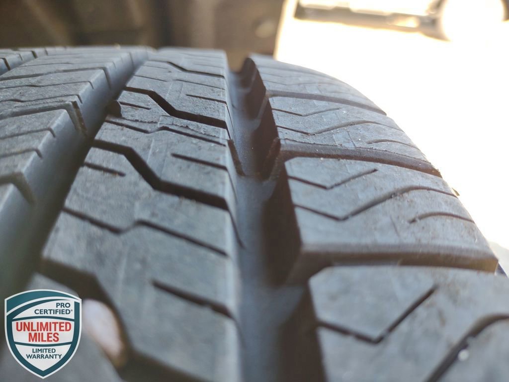 New 2025 Ford Maverick Lobo image 36