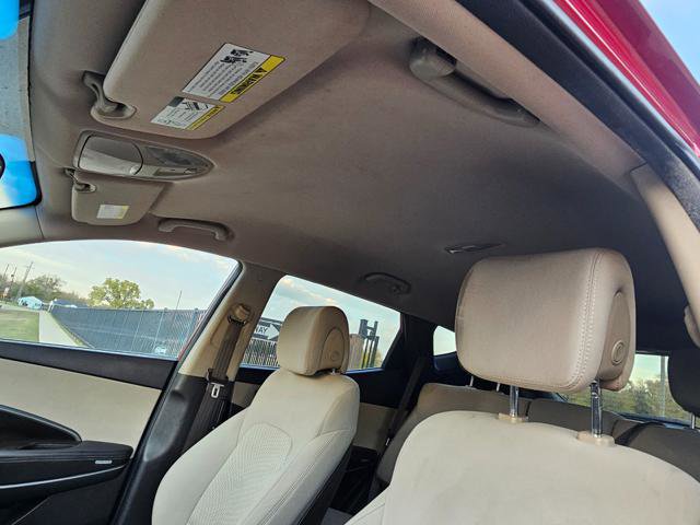 Used 2017 Hyundai Santa Fe Sport image 16