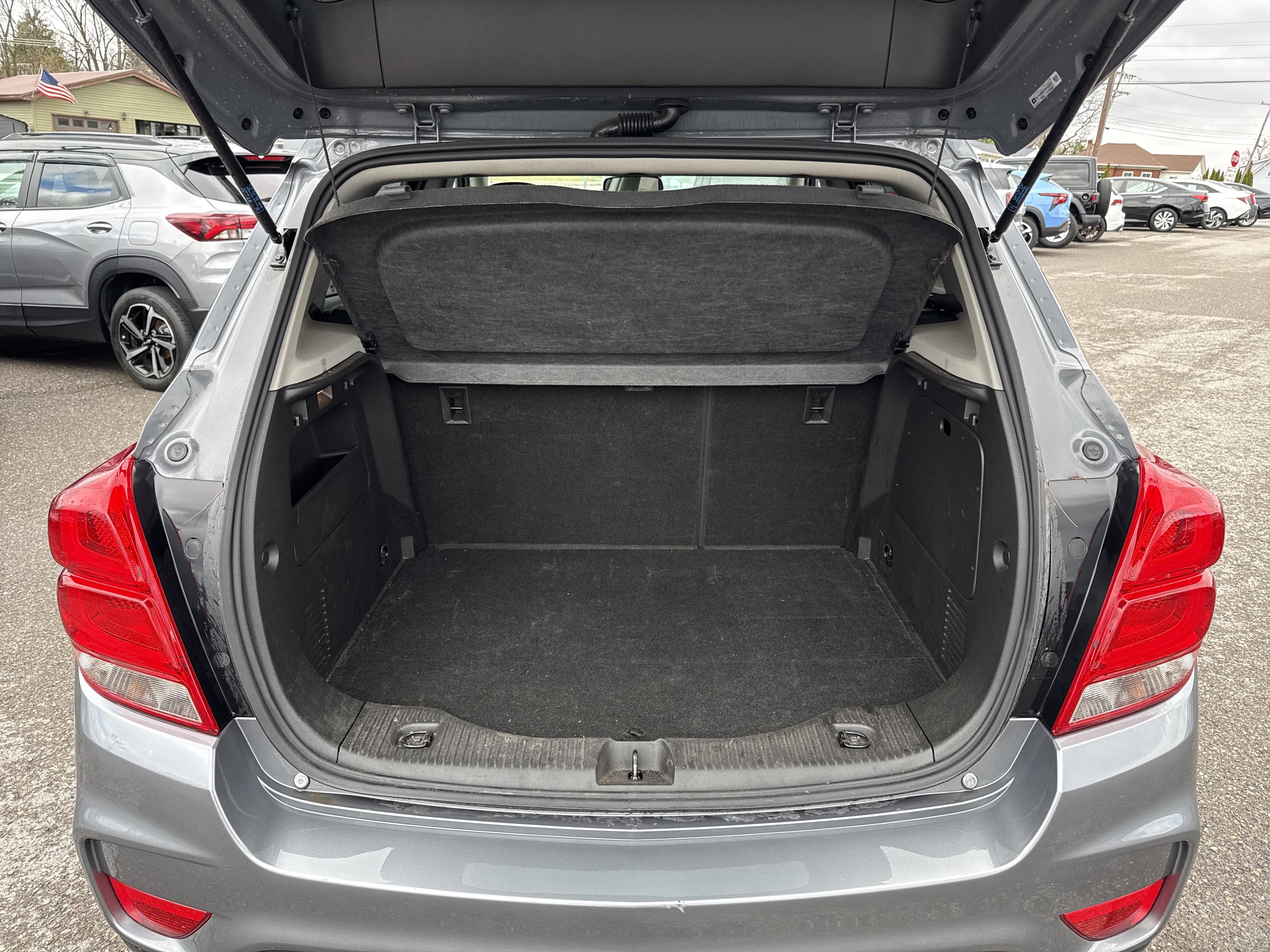 Used 2019 Chevrolet Trax LT w/ LT Convenience Package image 5