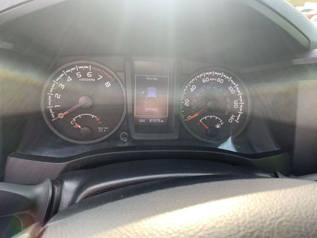 Used 2022 Toyota Tacoma SR image 15