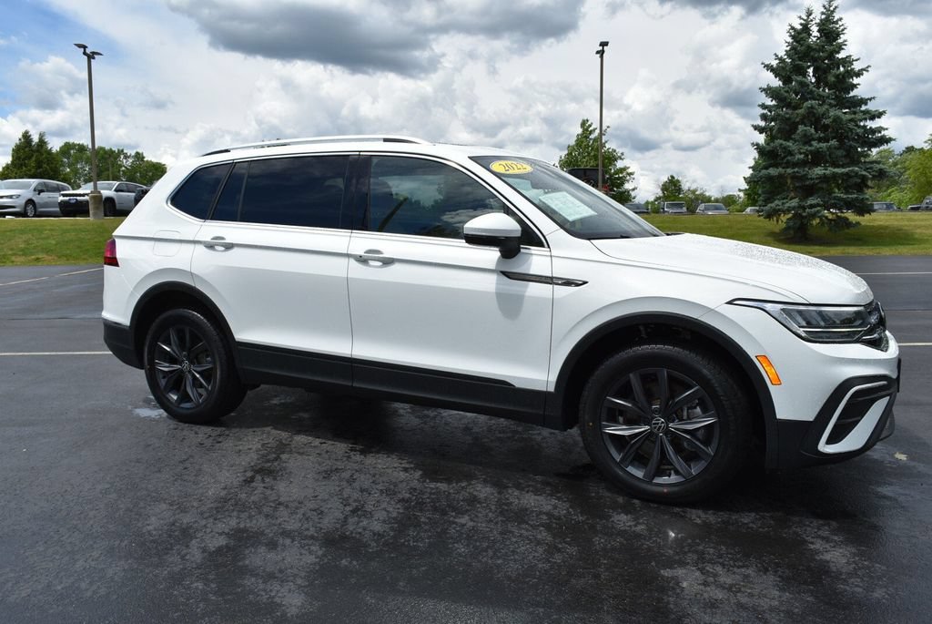 Used 2022 Volkswagen Tiguan SE AWD/4WD image 4