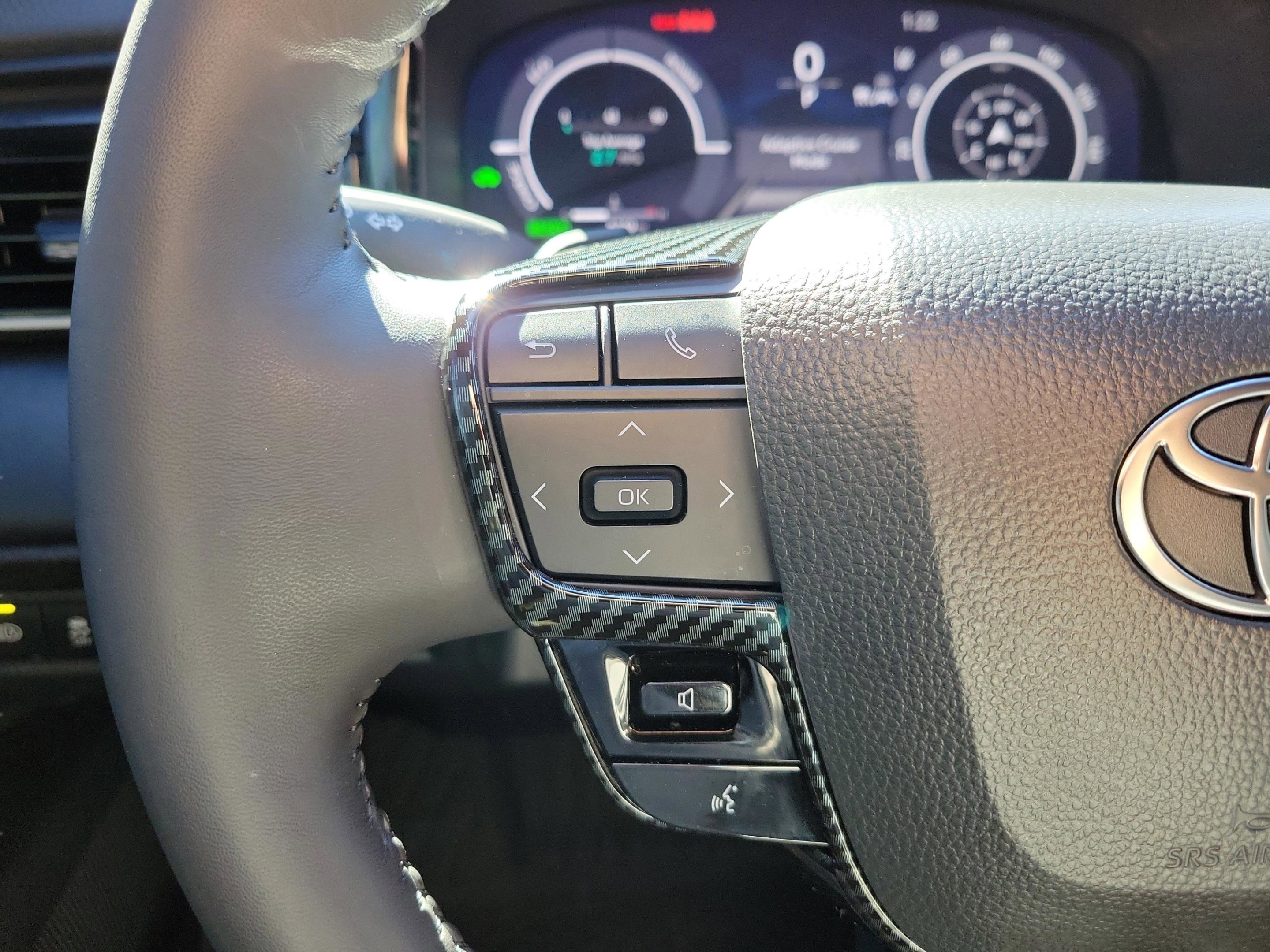 Used 2025 Toyota Camry XSE image 19