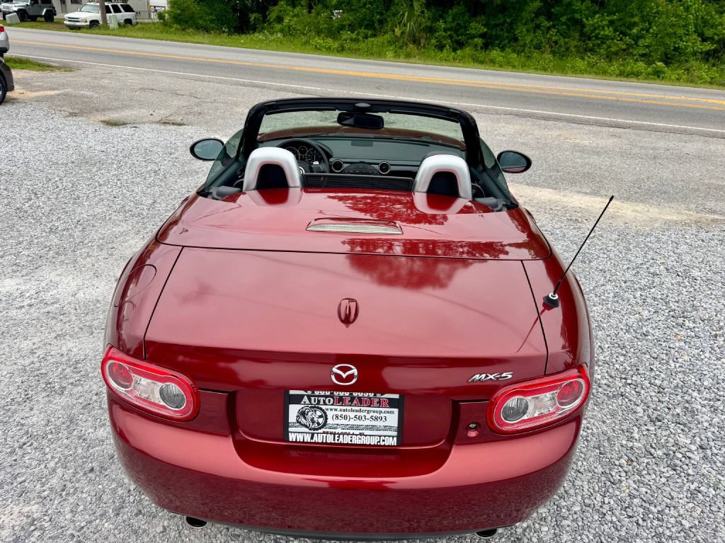 Used 2013 MAZDA MX-5 Miata Grand Touring RWD image 14