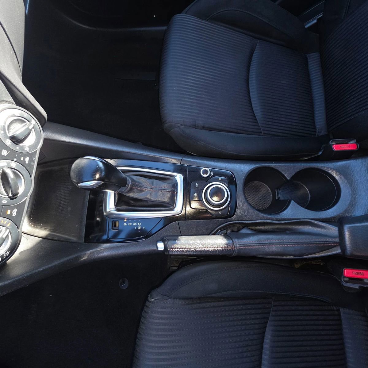 Used 2016 MAZDA MAZDA3 i Touring image 15