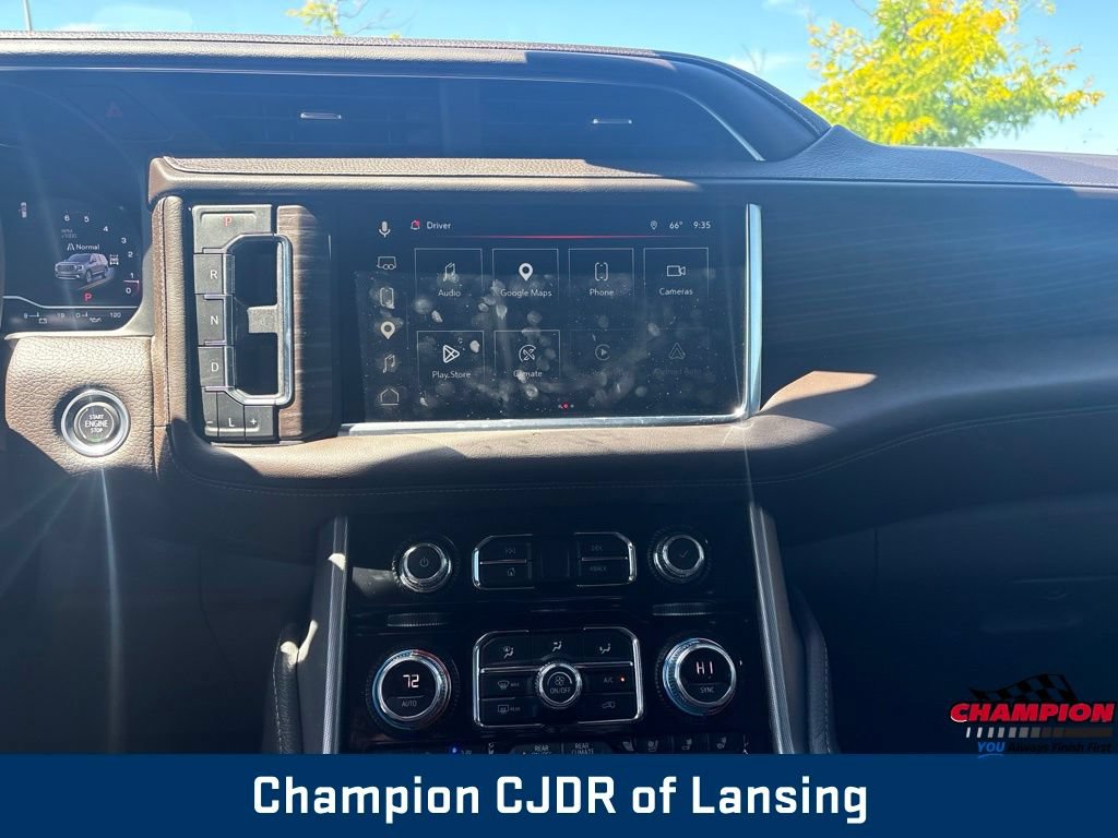 Used 2023 GMC Yukon Denali AWD/4WD image 3
