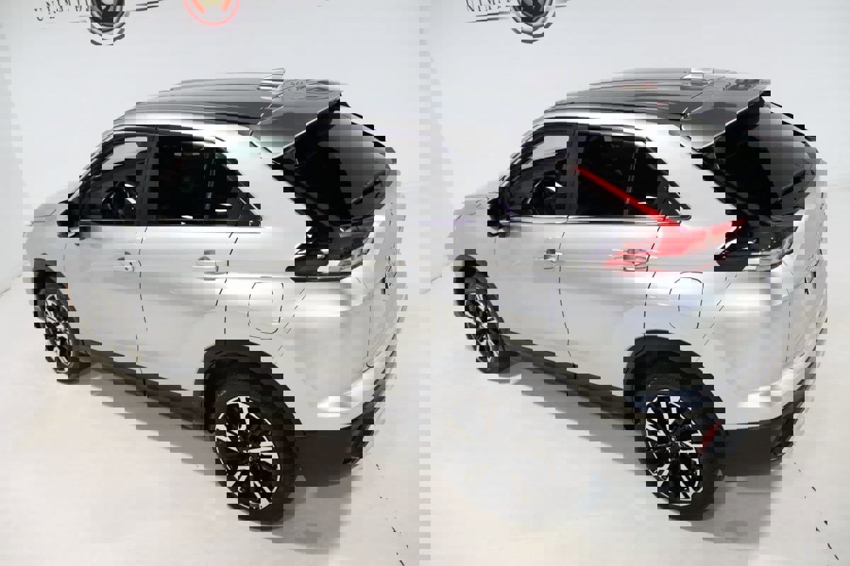 Used 2025 Mitsubishi Eclipse Cross SE image 11