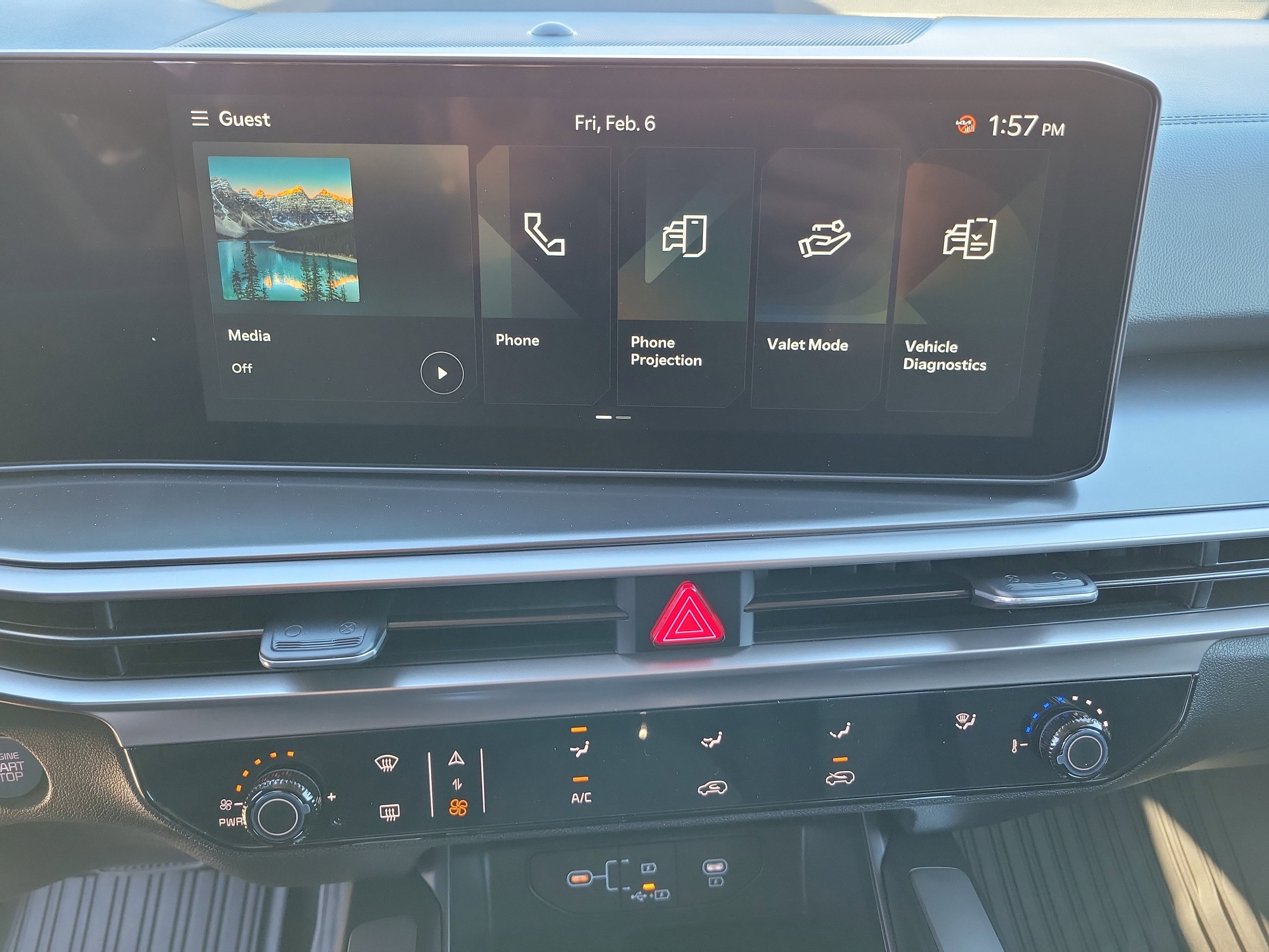 New 2026 Kia Sorento LX image 9