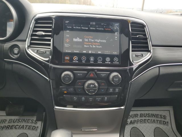 Used 2022 Jeep Grand Cherokee Limited w/ Tech Group AWD/4WD image 21