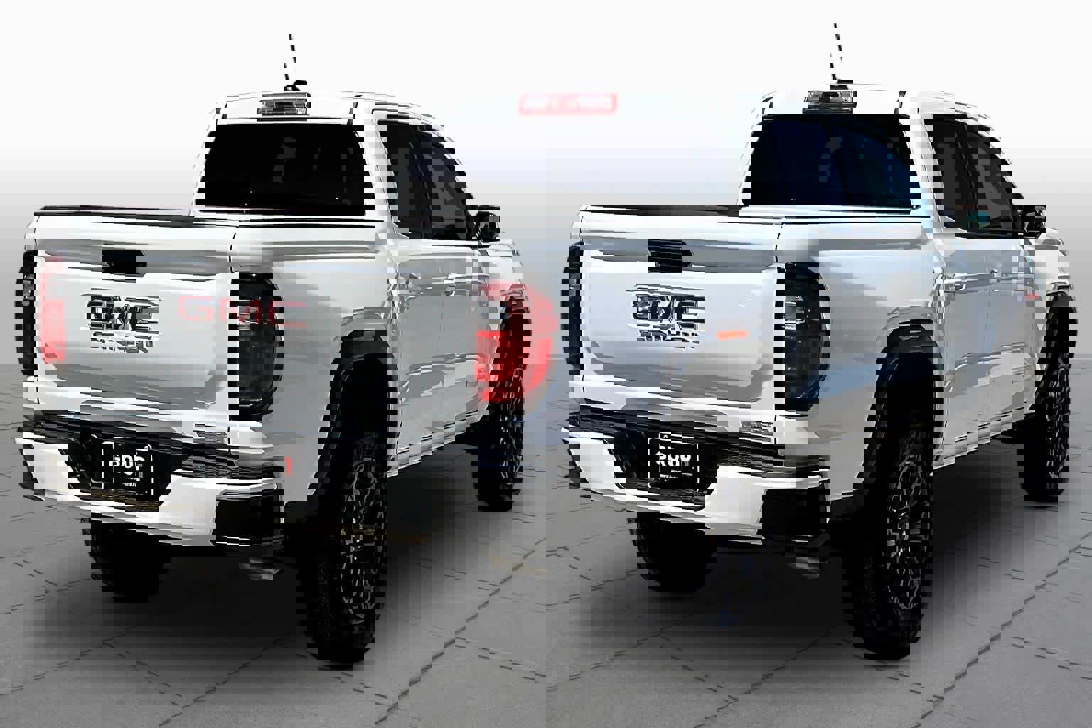 Used 2024 GMC Canyon Elevation image 13