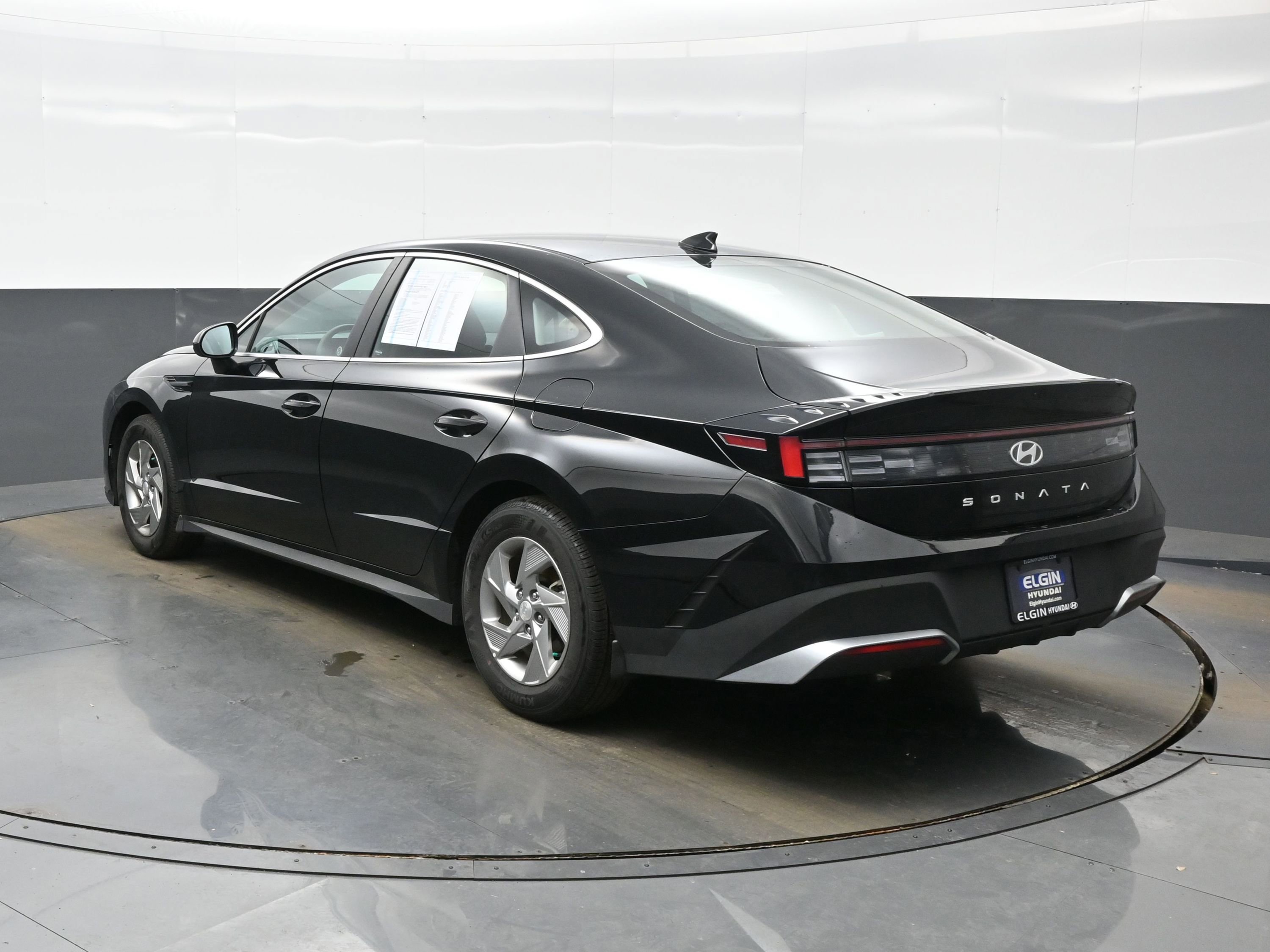 Certified 2025 Hyundai Sonata SE image 4