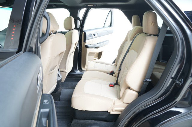 Used 2017 Ford Explorer XLT w/ Equipment Group 201A image 60