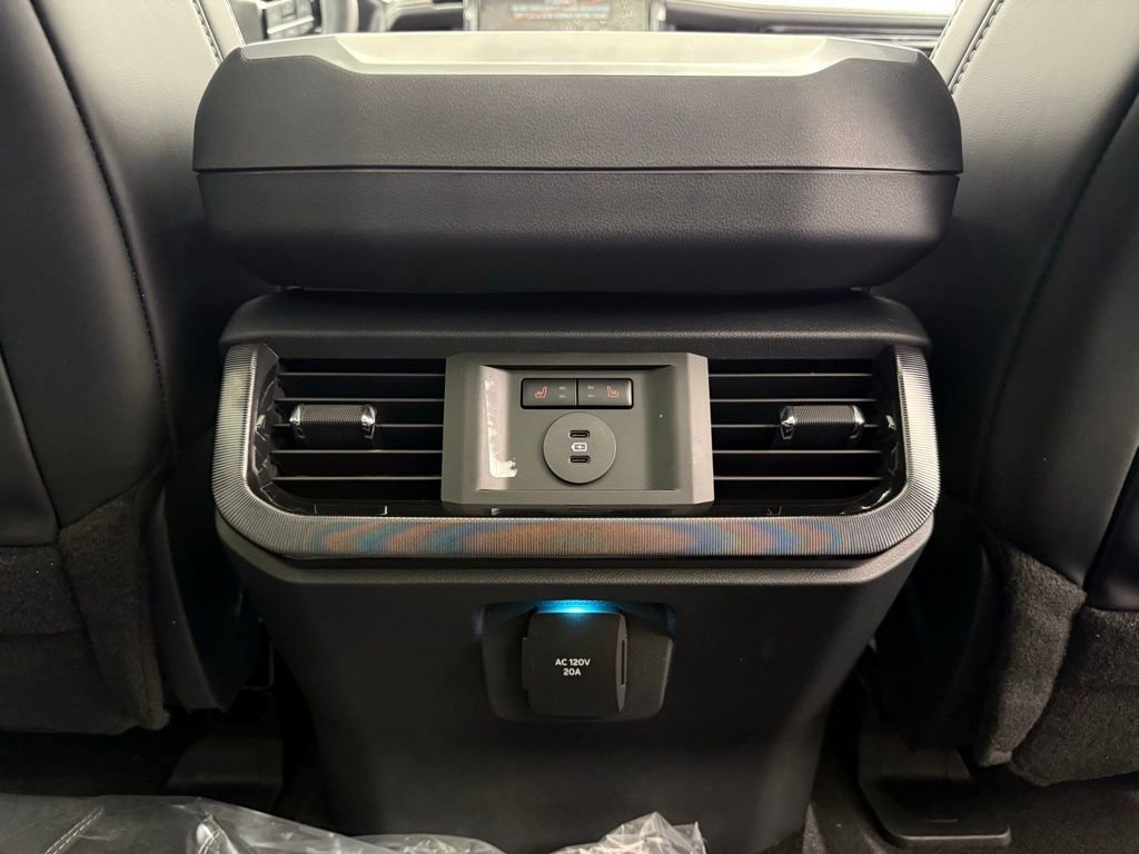 New 2025 Ford F150 Lightning Platinum image 27