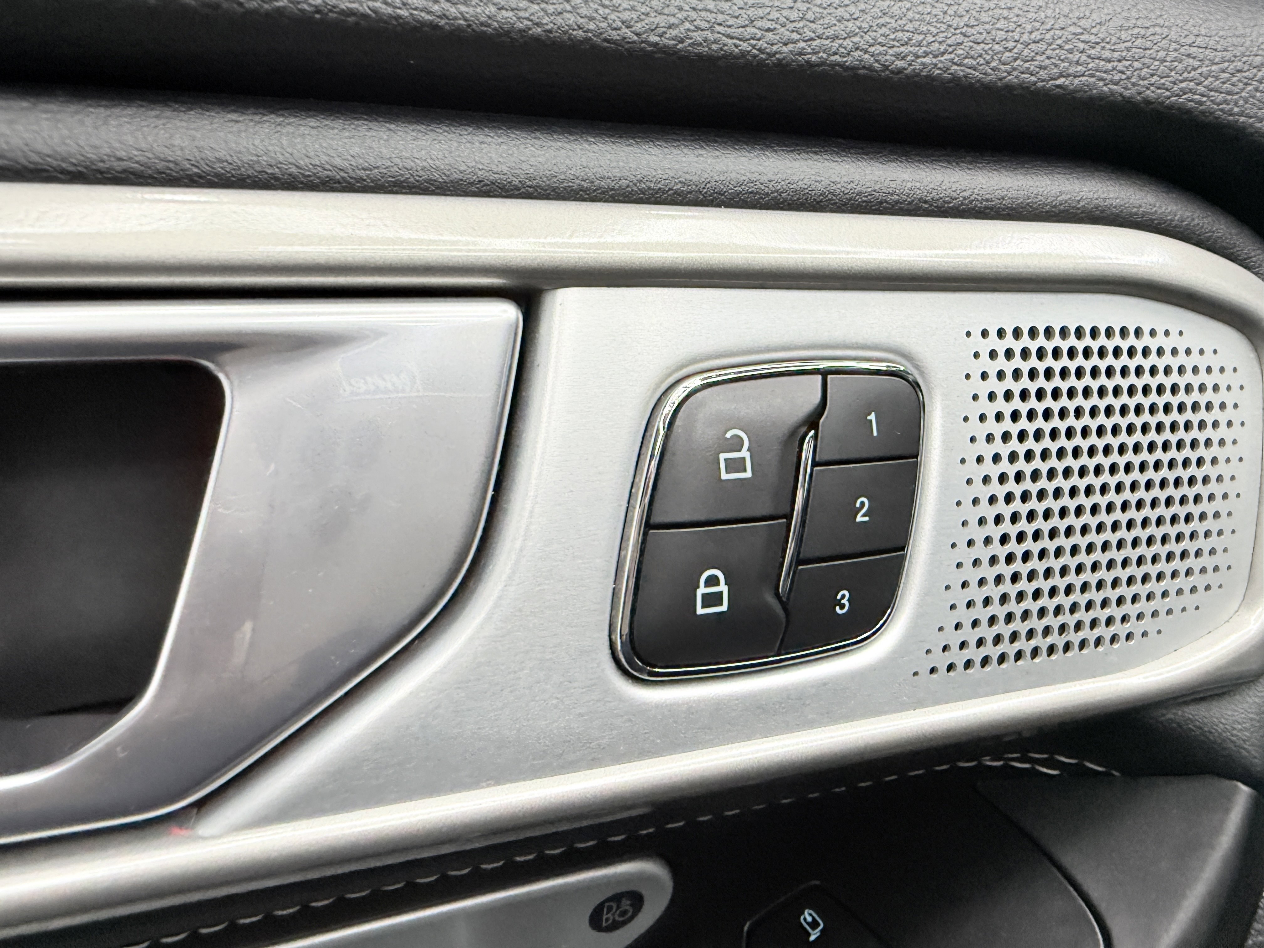 Used 2020 Ford Explorer ST w/ ST Street Pack image 11