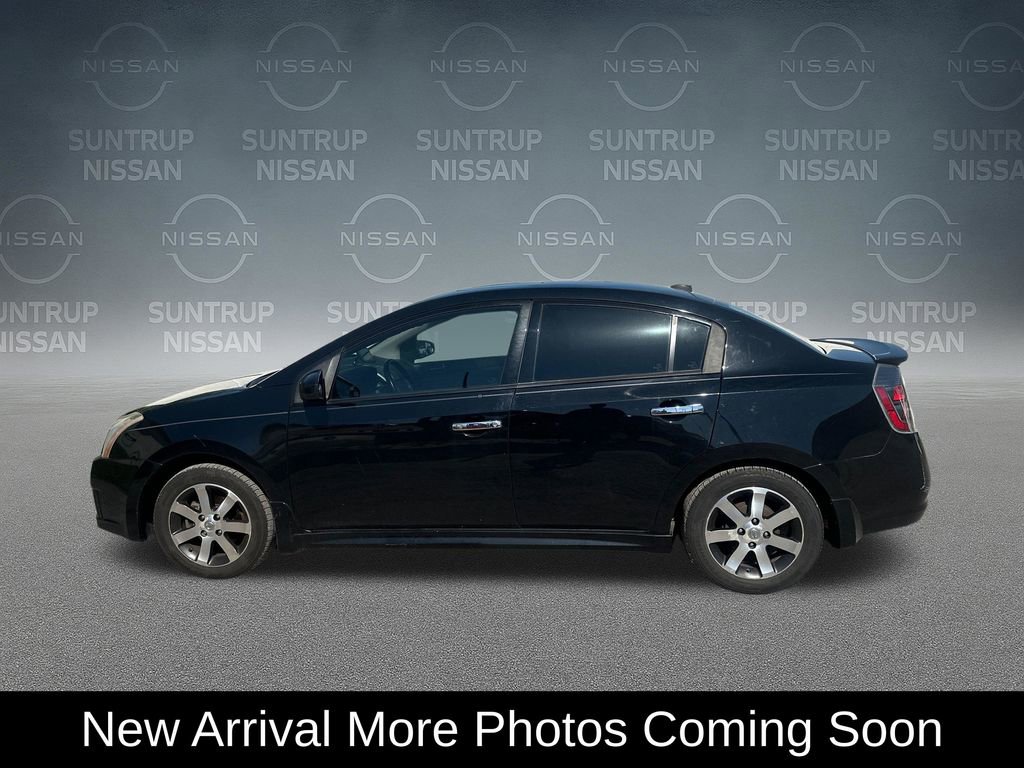 Used 2012 Nissan Sentra 2.0 SR w/ Special Edition Pkg FWD image 2