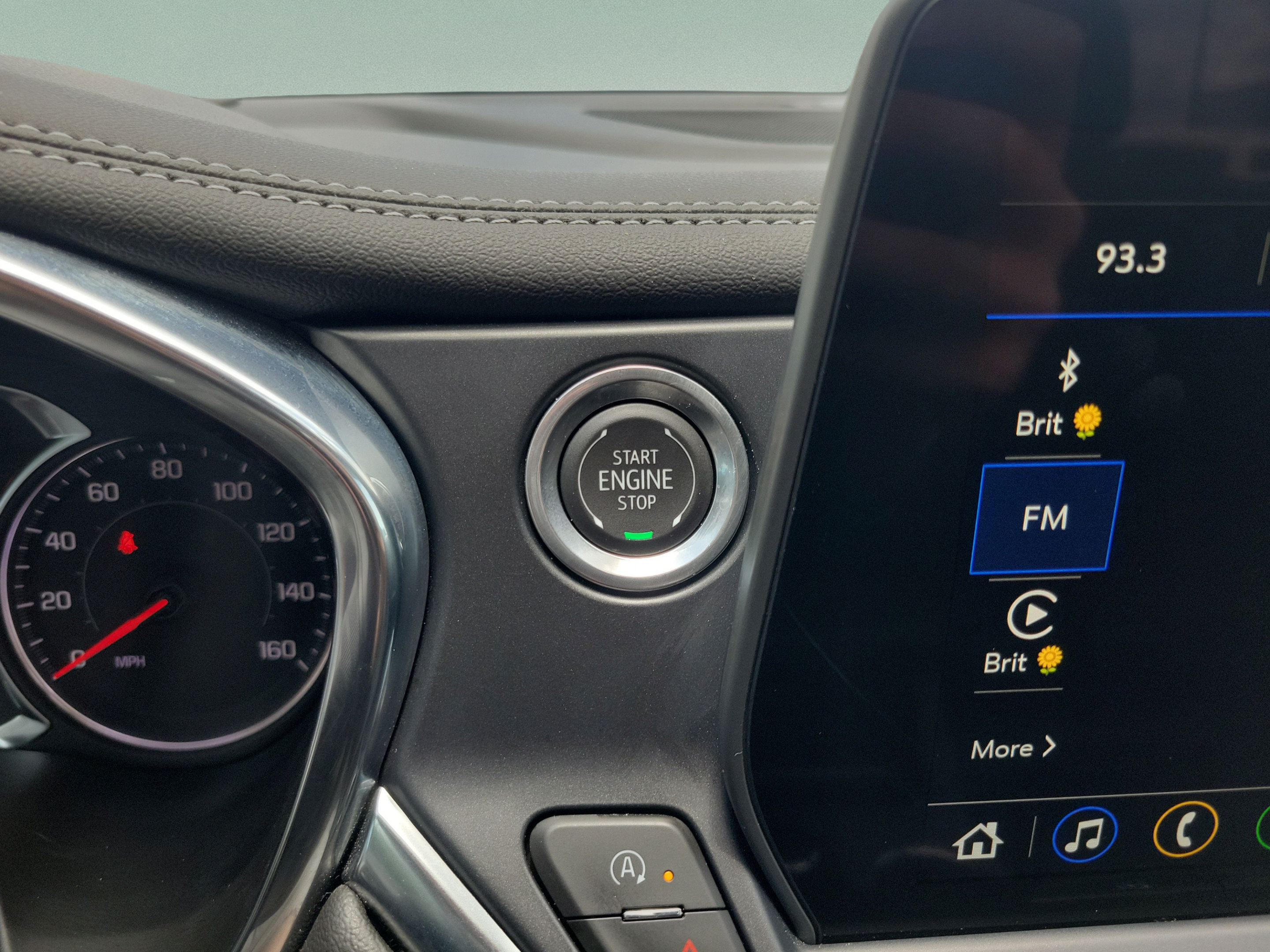 Used 2024 Chevrolet Blazer LT w/ Sound & Technology Package FWD image 29