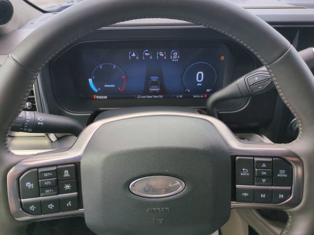 Used 2025 Ford F350 Platinum w/ Platinum Plus Package AWD/4WD image 29