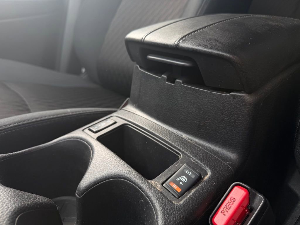 Used 2019 Nissan Rogue S w/ Special Edition Package FWD image 20