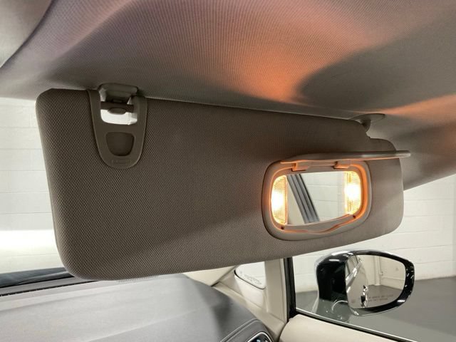 Used 2023 Chrysler Pacifica Limited w/ Uconnect Theater Family Group AWD/4WD image 31