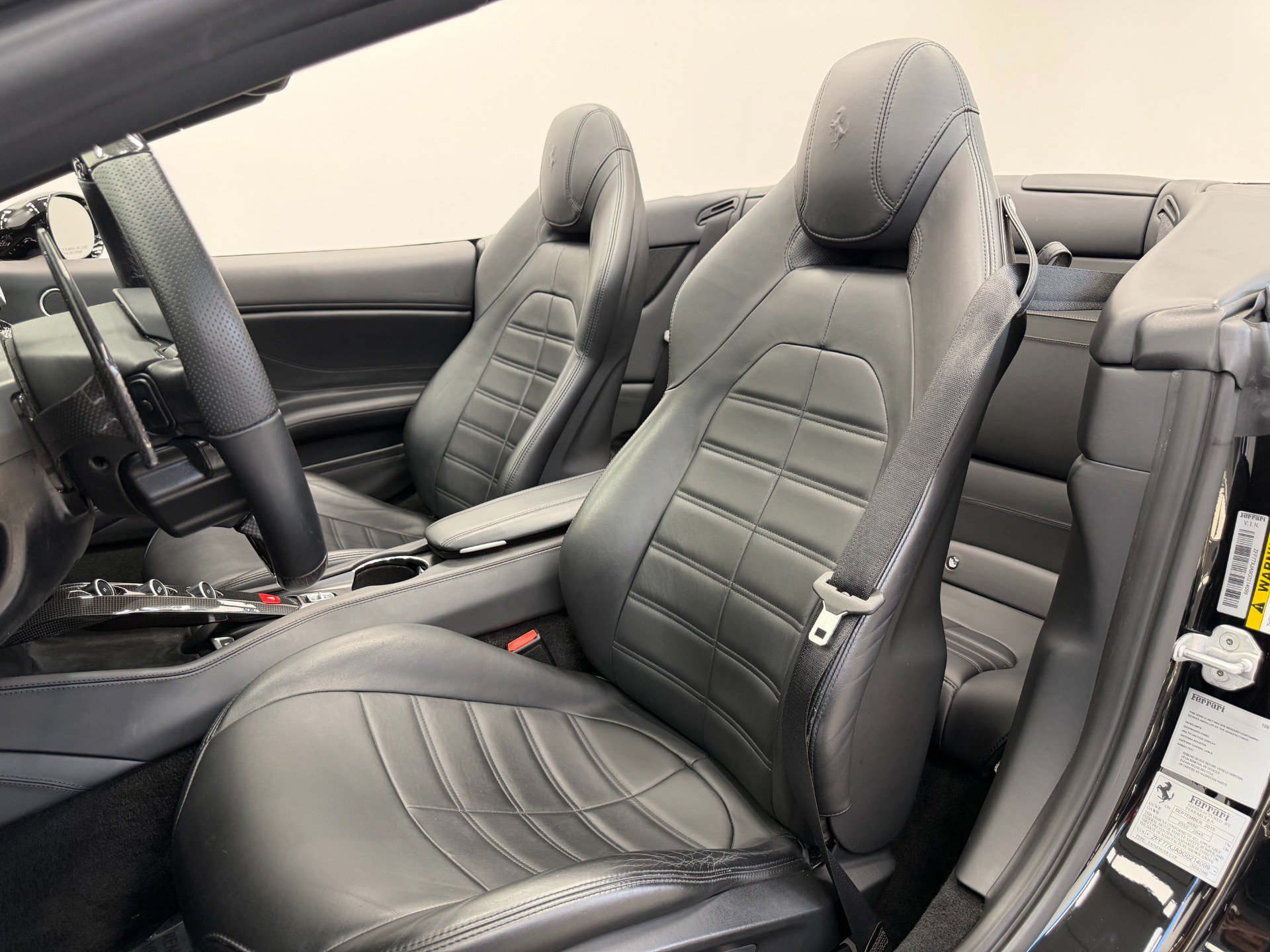 Used 2016 Ferrari California T RWD image 22