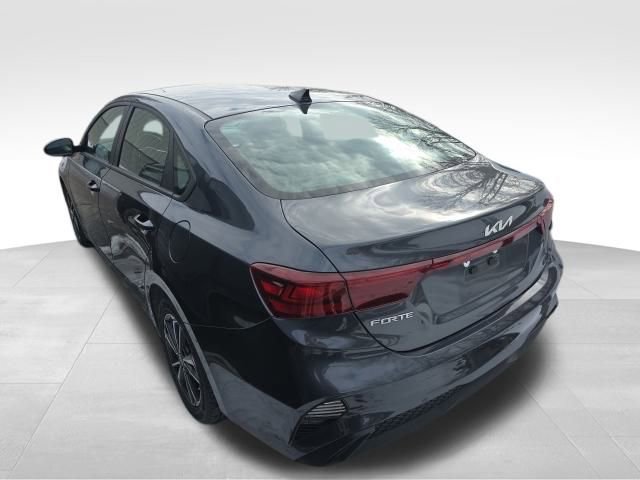 Used 2024 Kia Forte LXS image 3