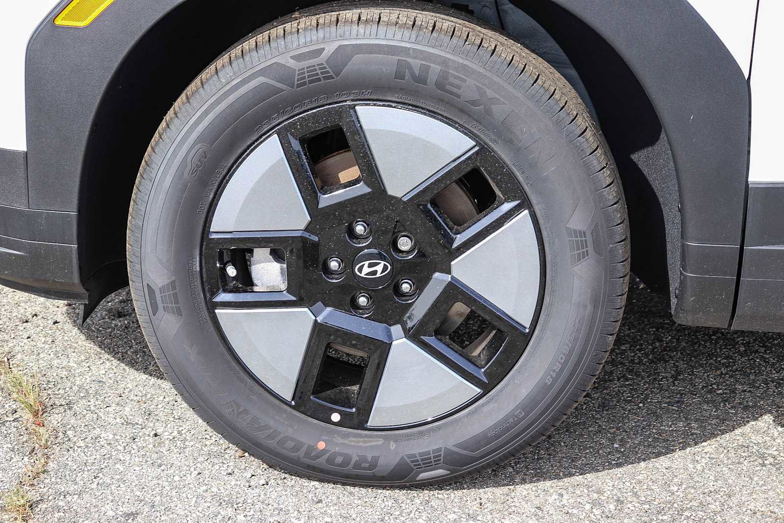 New 2026 Hyundai Santa Fe SE FWD image 12