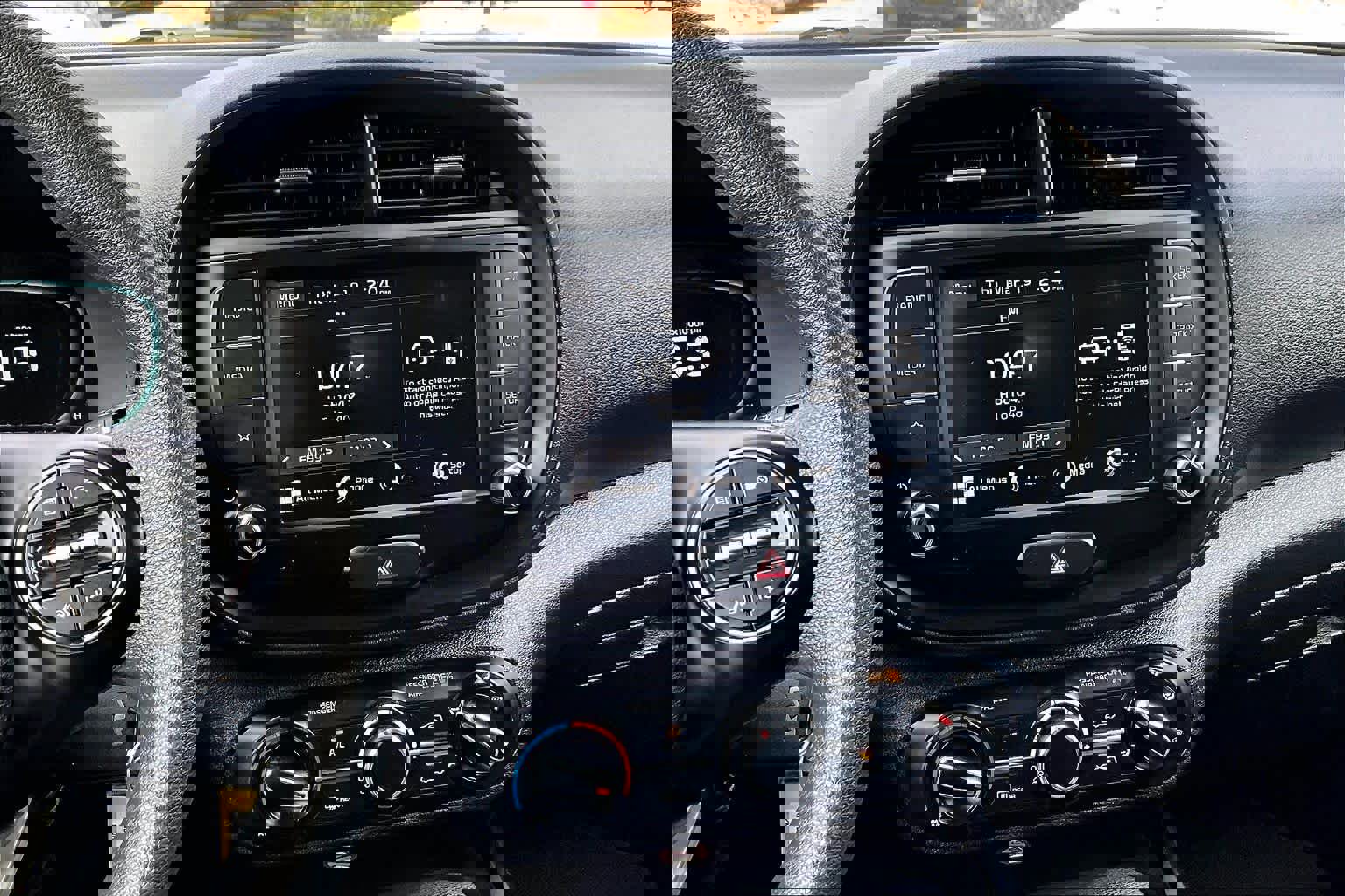 Used 2023 Kia Soul LX w/ LX Technology Package image 7