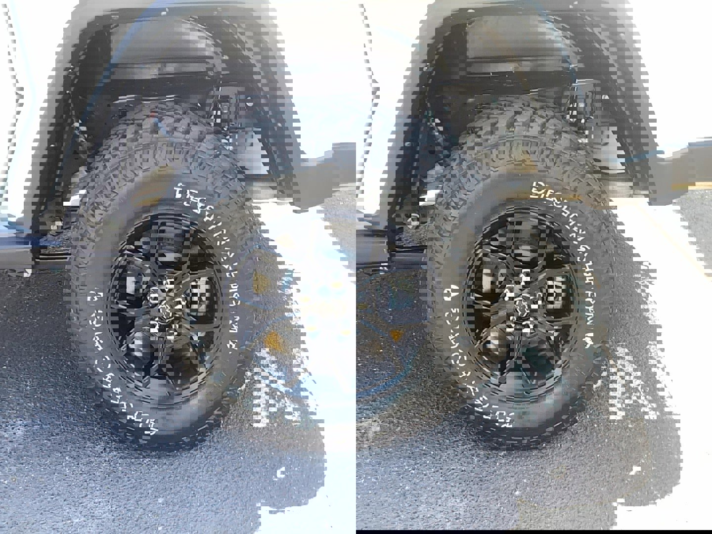 Certified 2024 Jeep Gladiator Sport image 9