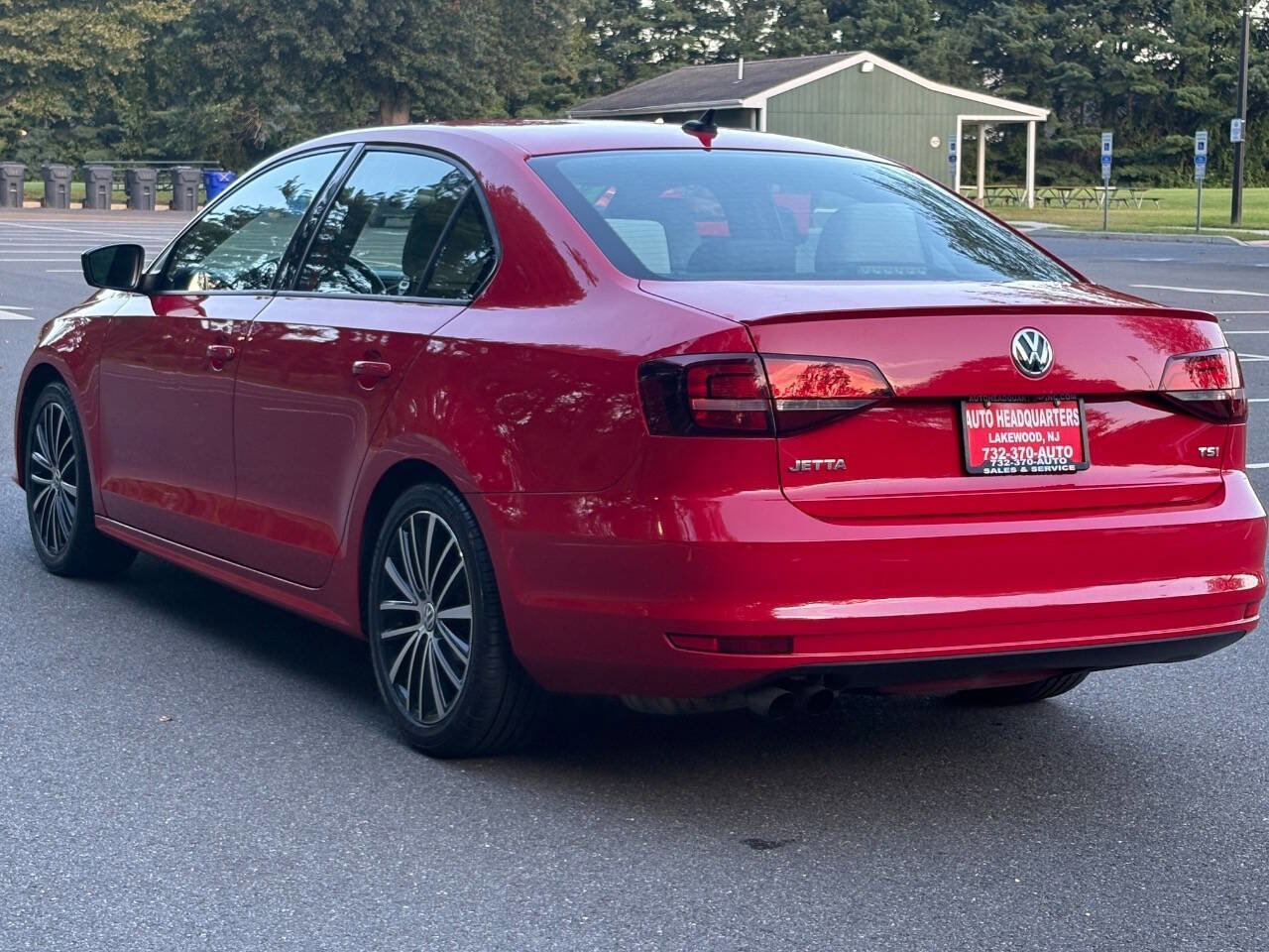 Used 2016 Volkswagen Jetta Sport image 8
