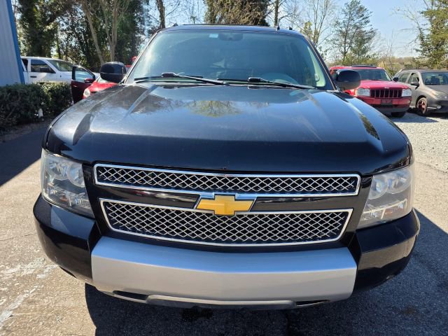 Used 2012 Chevrolet Avalanche LT w/ Suspension Package, Off-Road image 2