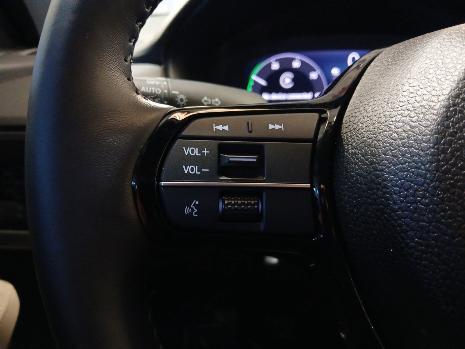 Used 2025 Honda Accord Touring image 16