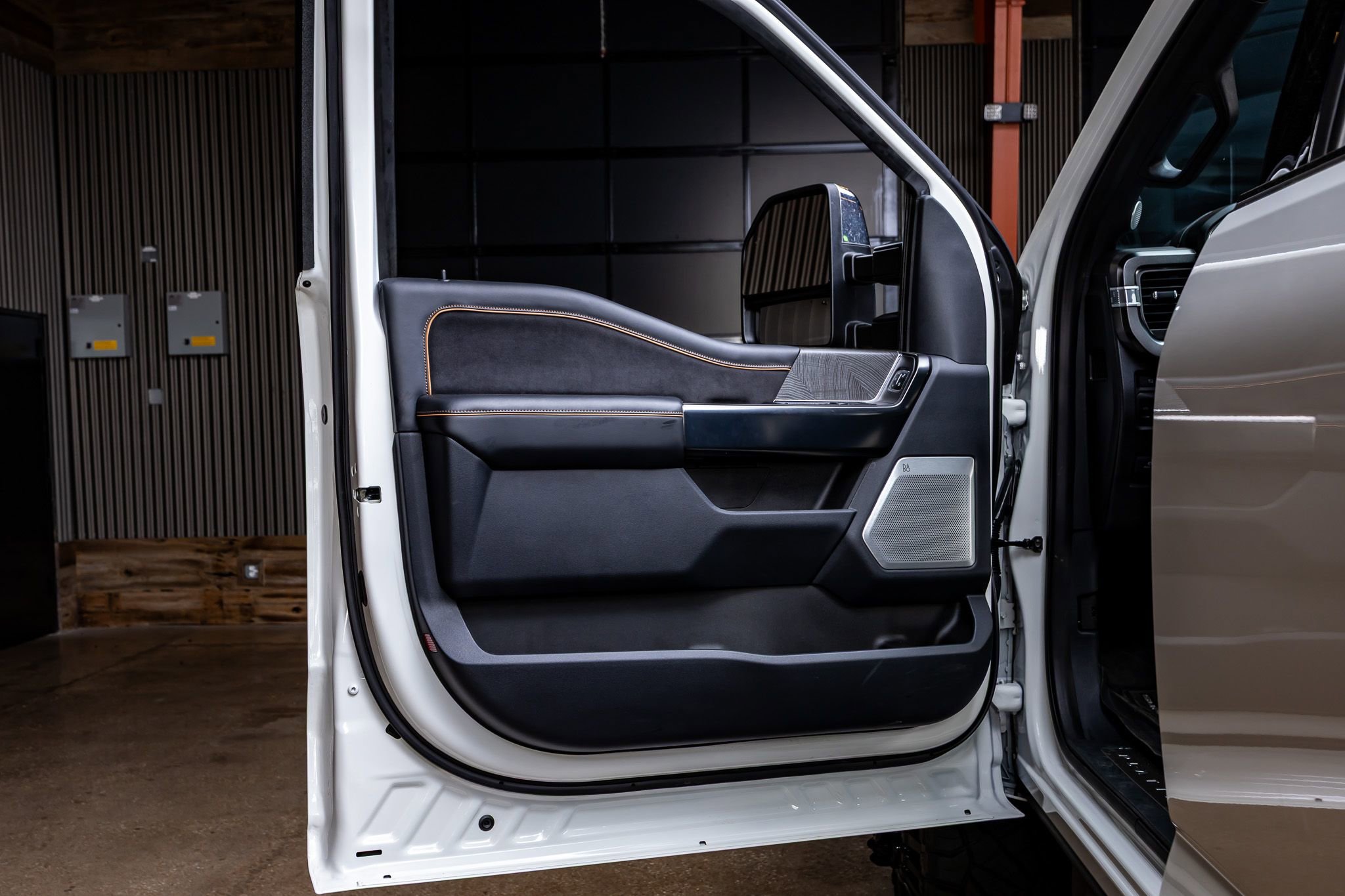 Used 2024 Ford F350 Platinum image 34